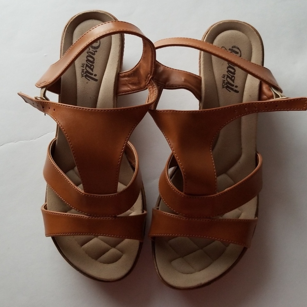 NOA Sandals